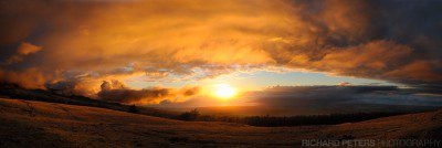 16-35 VR: 3 image stitch. Sunset from 3000 feet, Maui, Hawaii