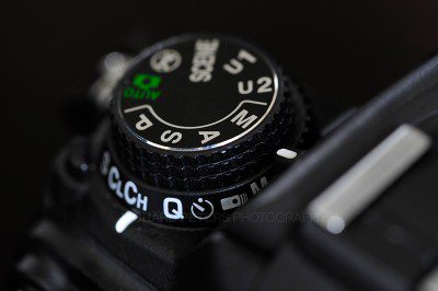 A more 'grown up' mode dial, borrowed from bigger cameras A more 'grown up' mode dial, borrowed from bigger cameras