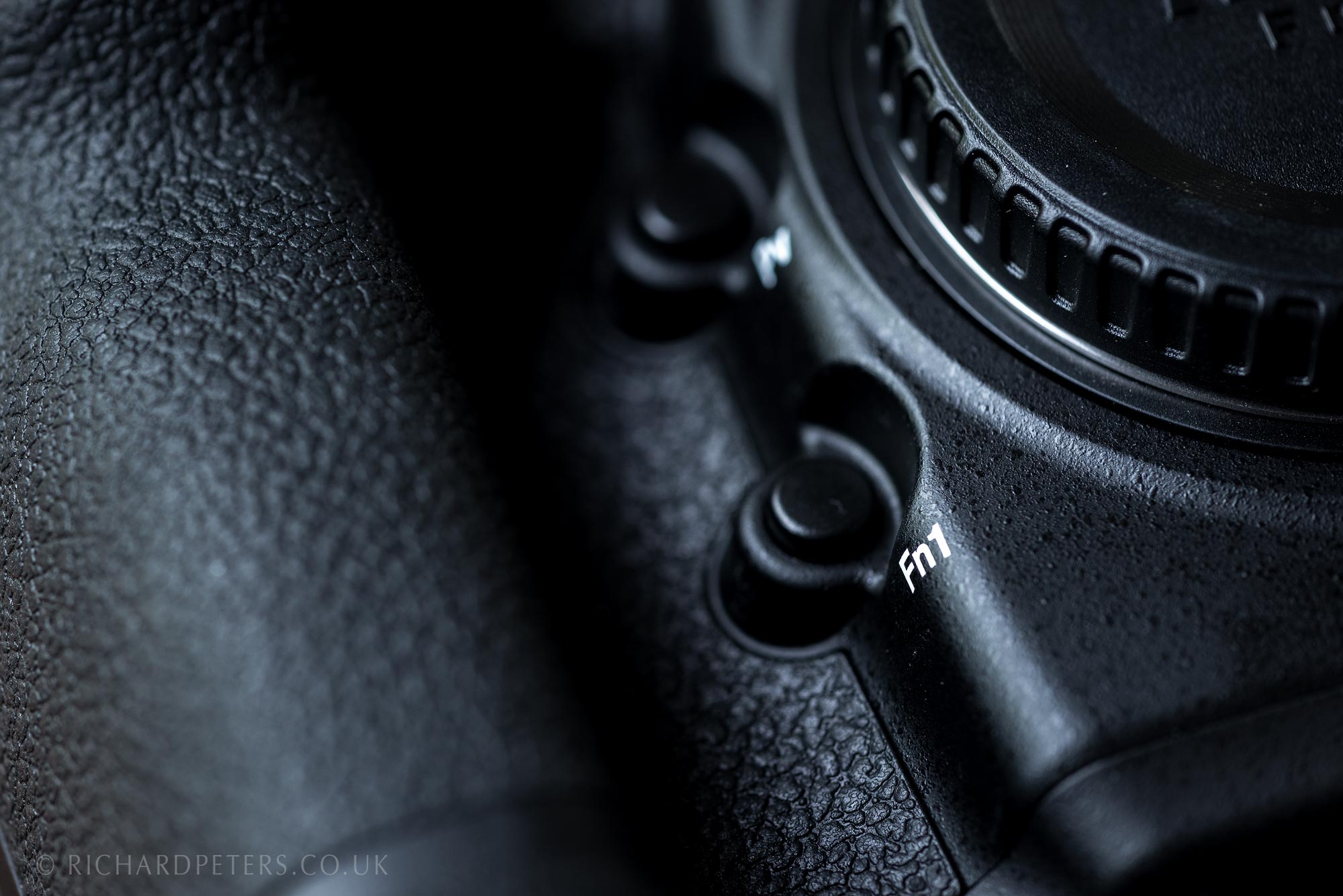 Nikon D850, front function buttons