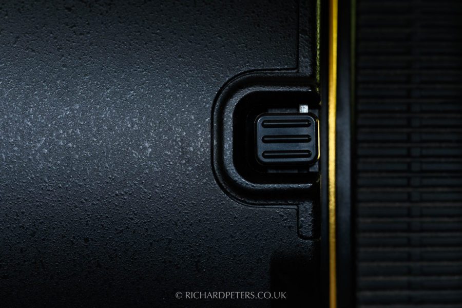 Nikon 500 f5.6 PF review. On safari with the small lens packing a